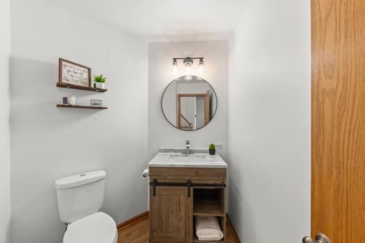 497 N FRIEH Drive, Romeoville, IL 60446