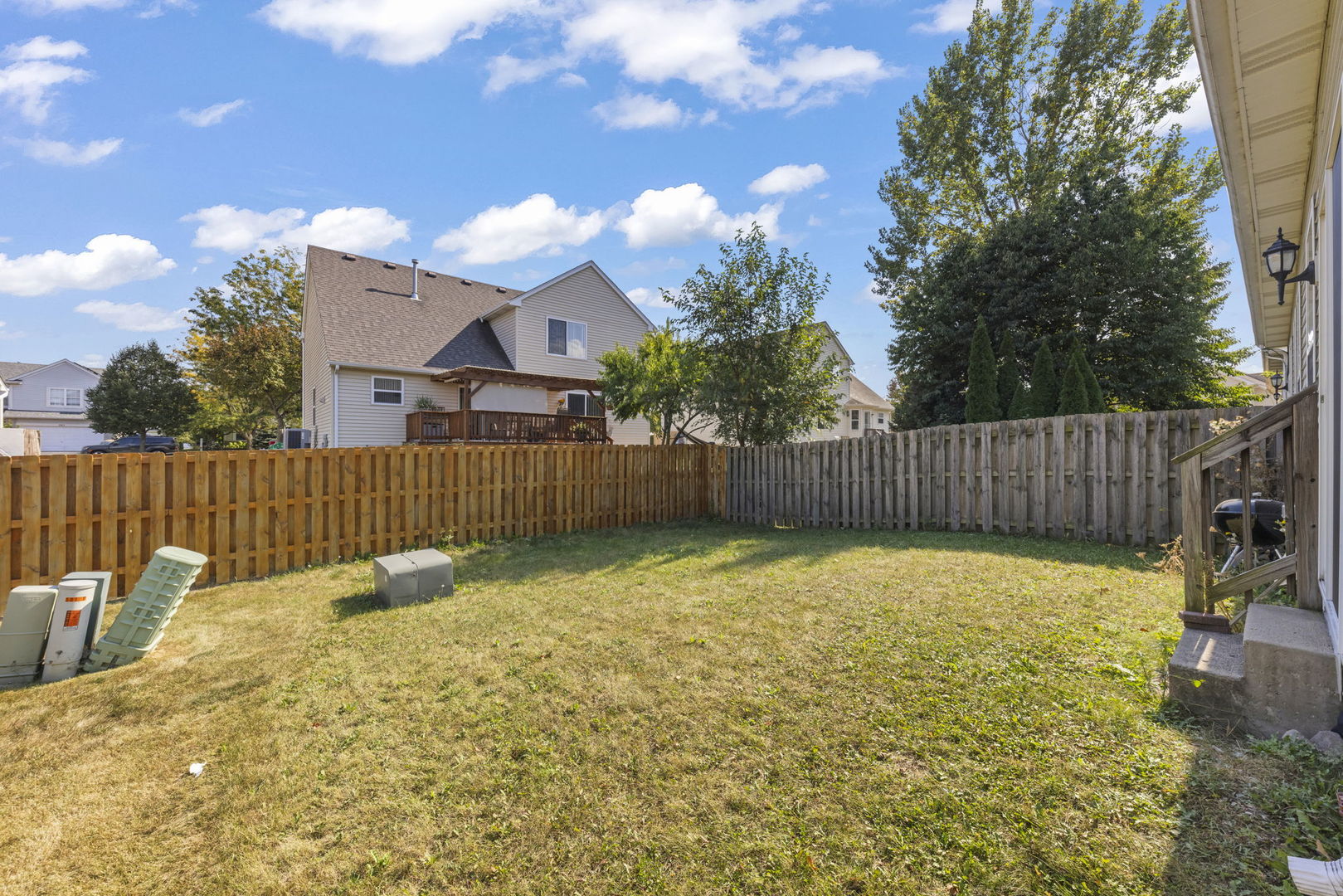 497 N FRIEH Drive, Romeoville, IL 60446