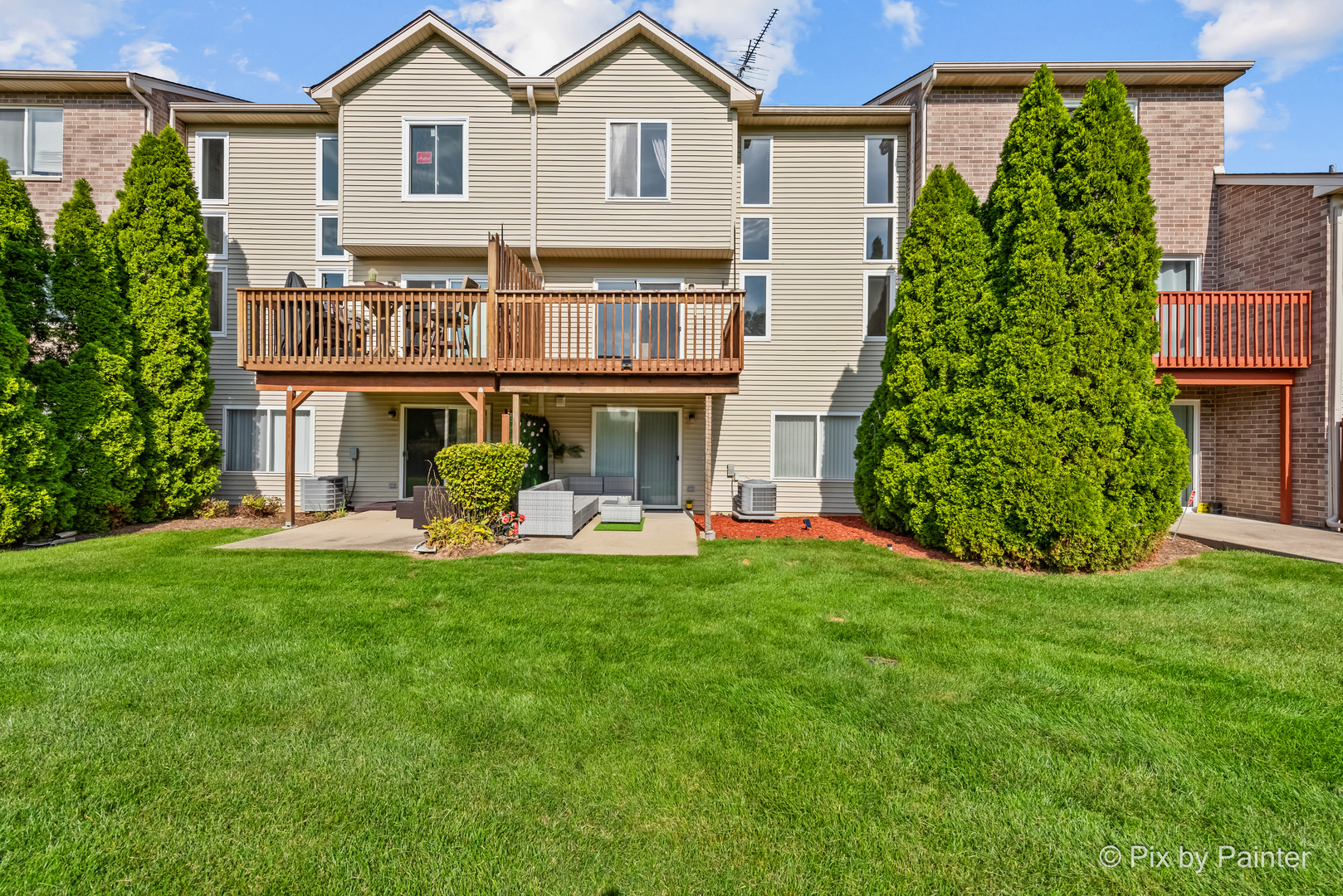 3131 Cypress Court, McHenry, IL 60051