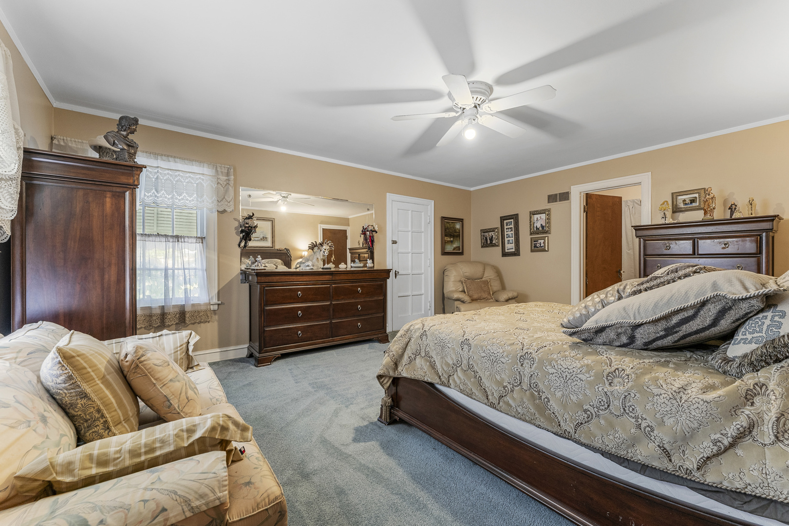 1700 N Natoma Avenue, Chicago, IL 60707