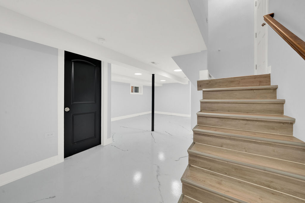 6629 S Hamilton Avenue, Chicago, IL 60636