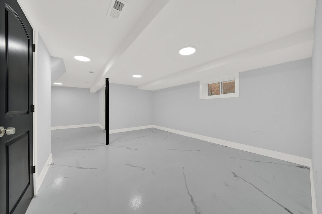 6629 S Hamilton Avenue, Chicago, IL 60636