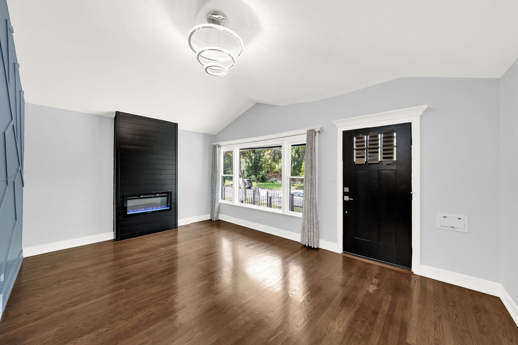 6629 S Hamilton Avenue, Chicago, IL 60636