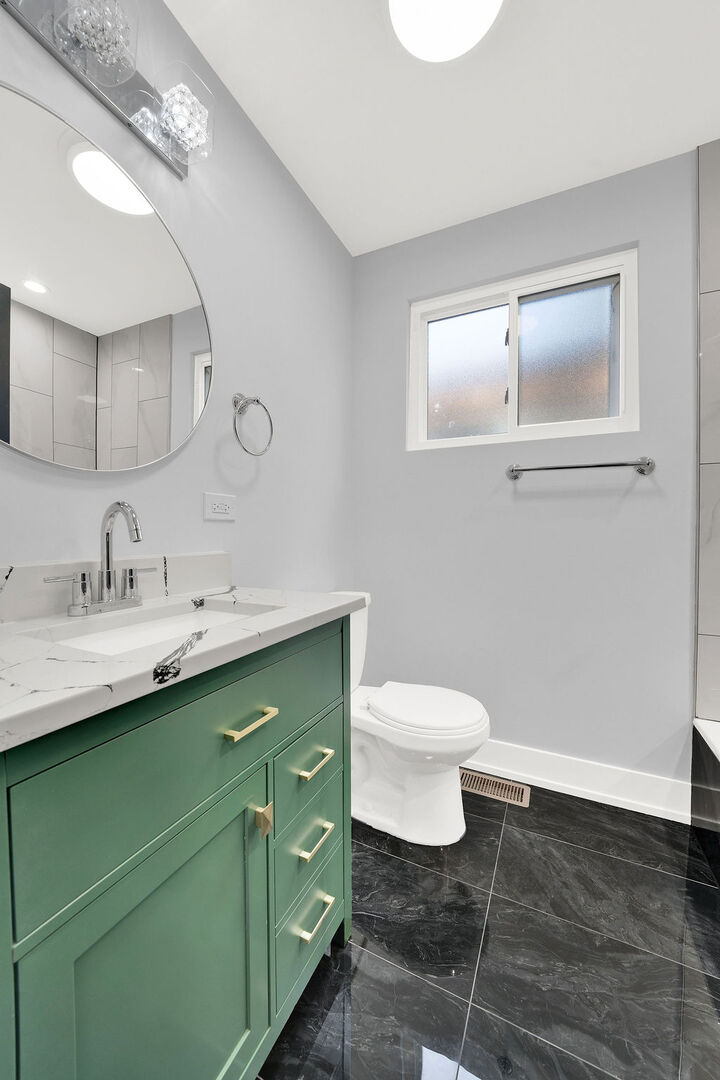 6629 S Hamilton Avenue, Chicago, IL 60636