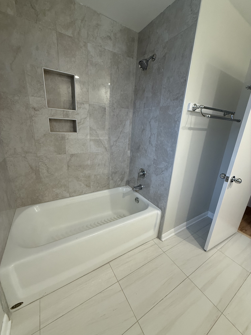 1S526 Nimitz Road, Oakbrook Terrace, IL 60181