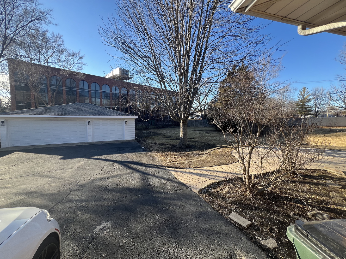 1S526 Nimitz Road, Oakbrook Terrace, IL 60181