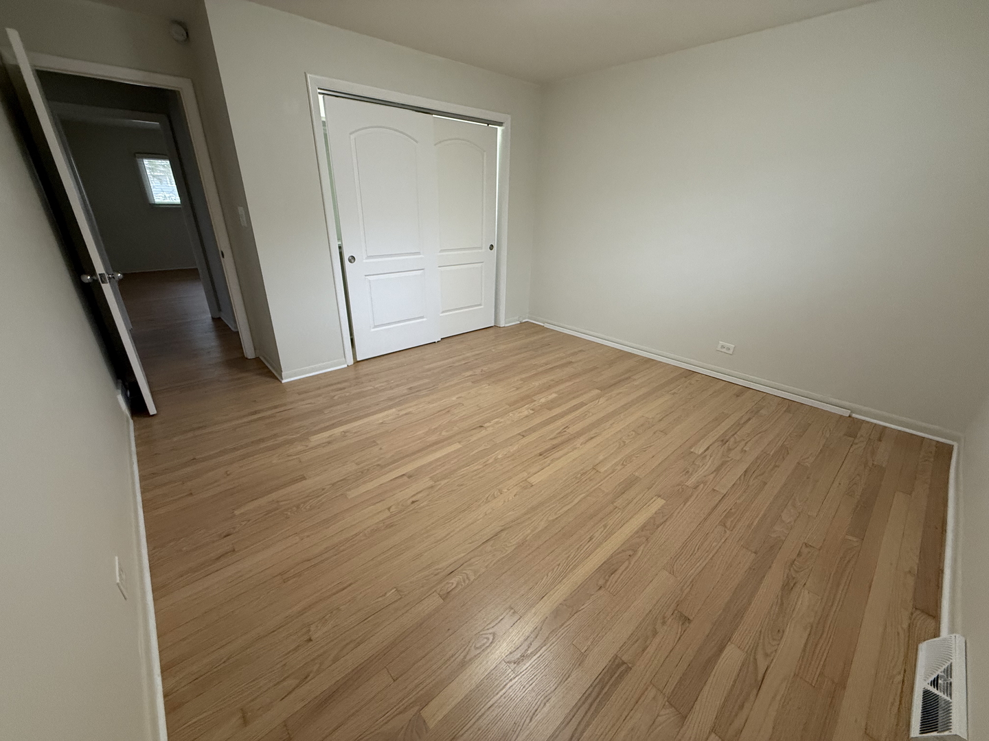 1S526 Nimitz Road, Oakbrook Terrace, IL 60181