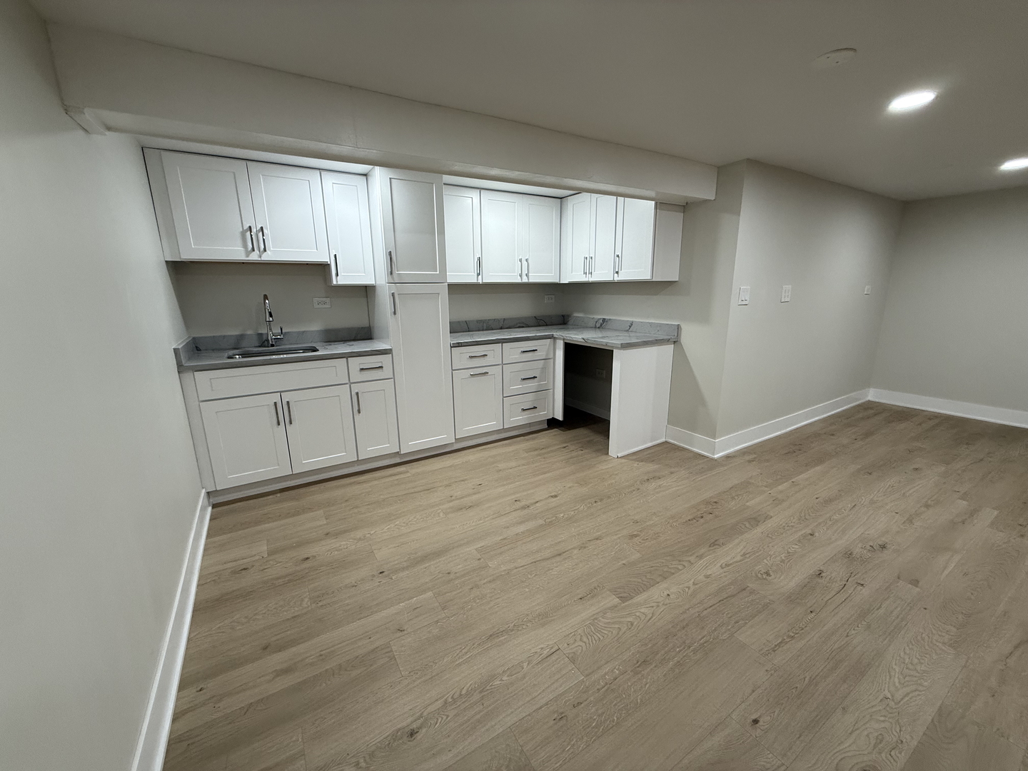 1S526 Nimitz Road, Oakbrook Terrace, IL 60181