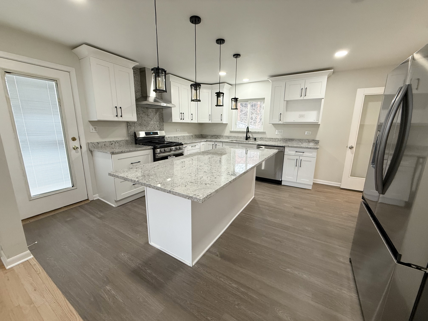 1S526 Nimitz Road, Oakbrook Terrace, IL 60181