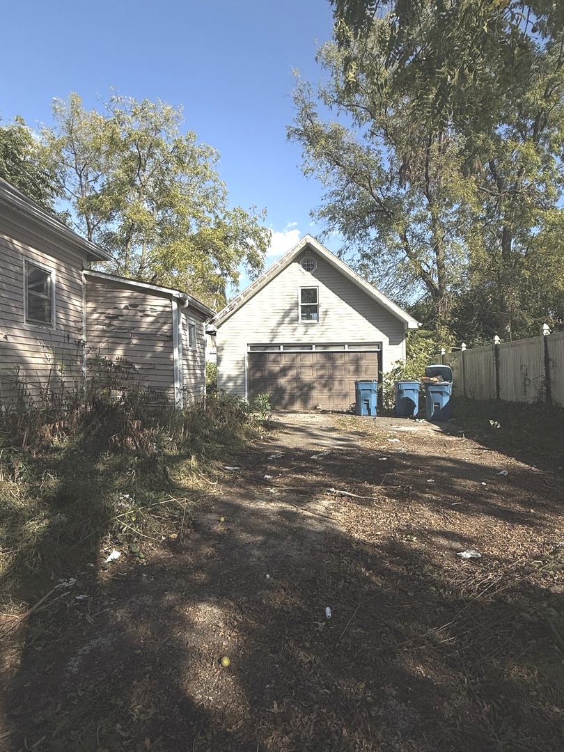 574 HERMAN Street, Crete, IL 60417