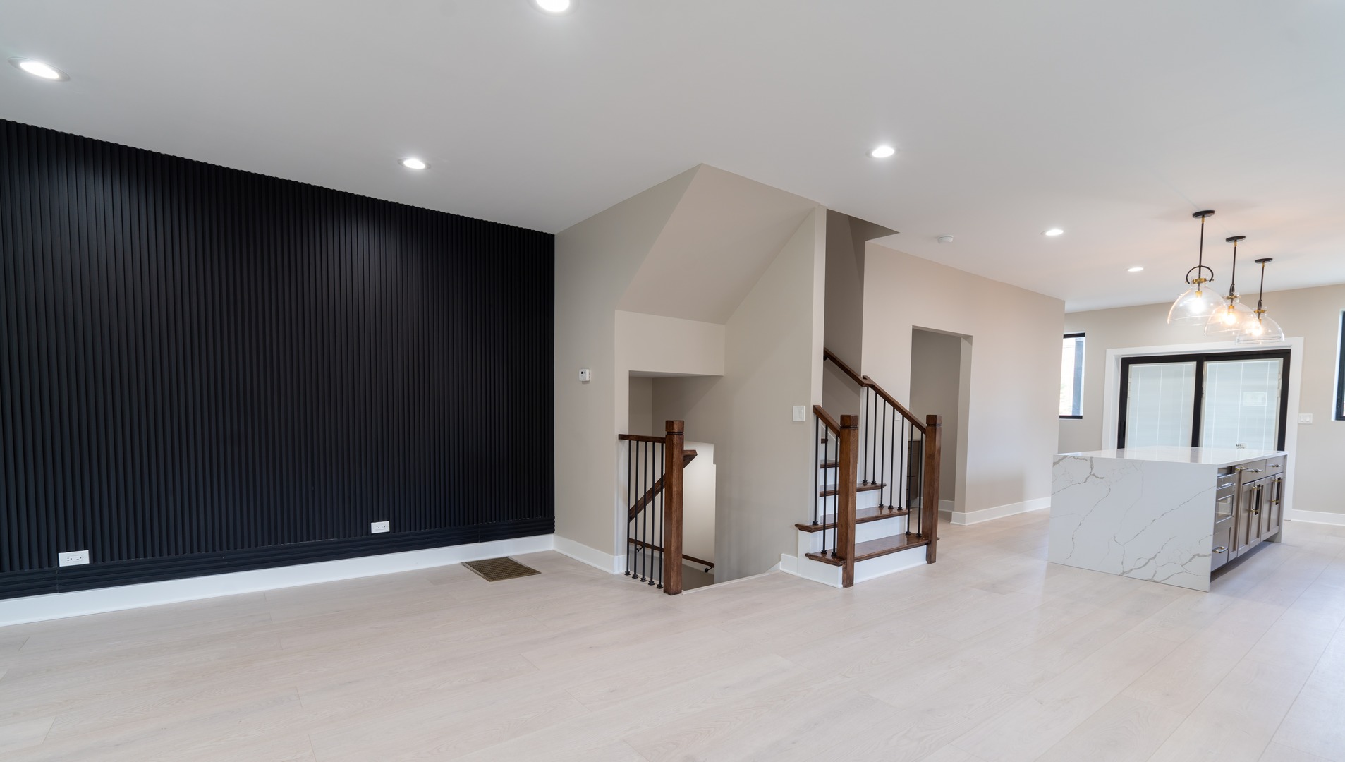 3530 W Van Buren Street, Chicago, IL 60624