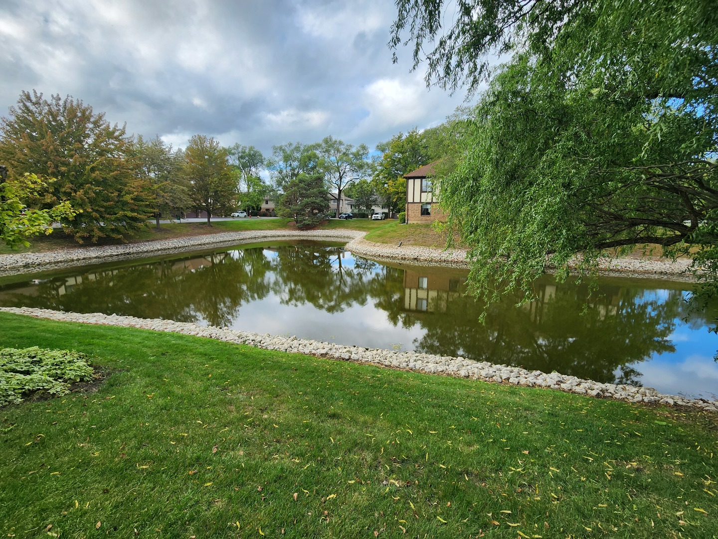 1044 Creekside Court #2B, Wheeling, IL 60090