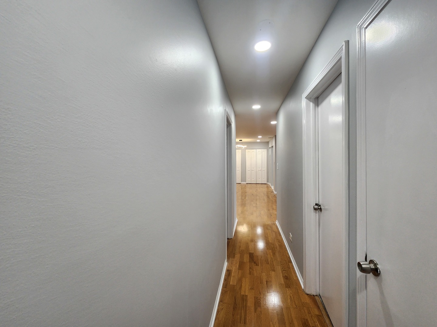 1044 Creekside Court #2B, Wheeling, IL 60090