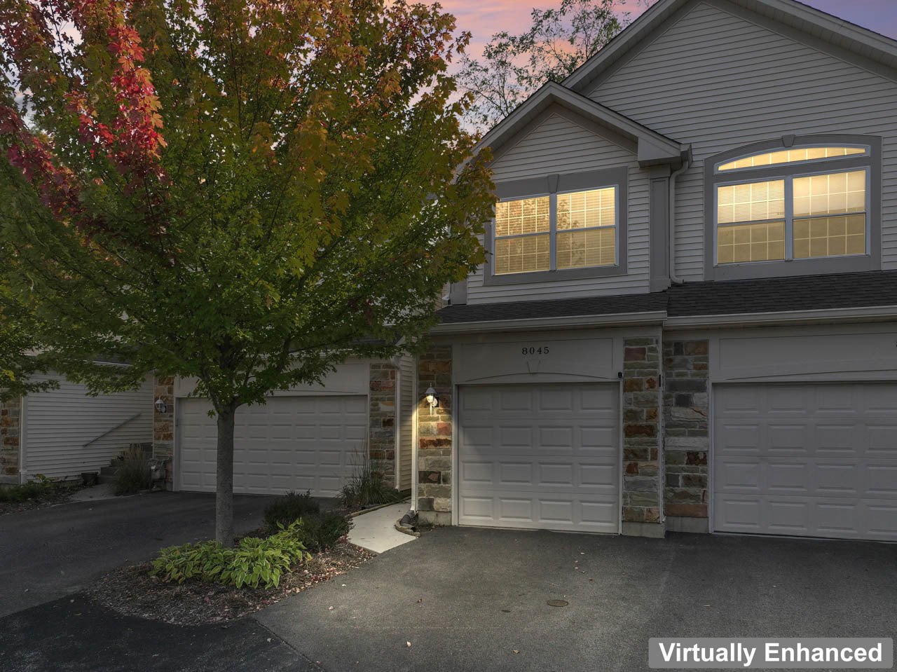 8045 Sierra Woods Lane, Carpentersville, IL 60110