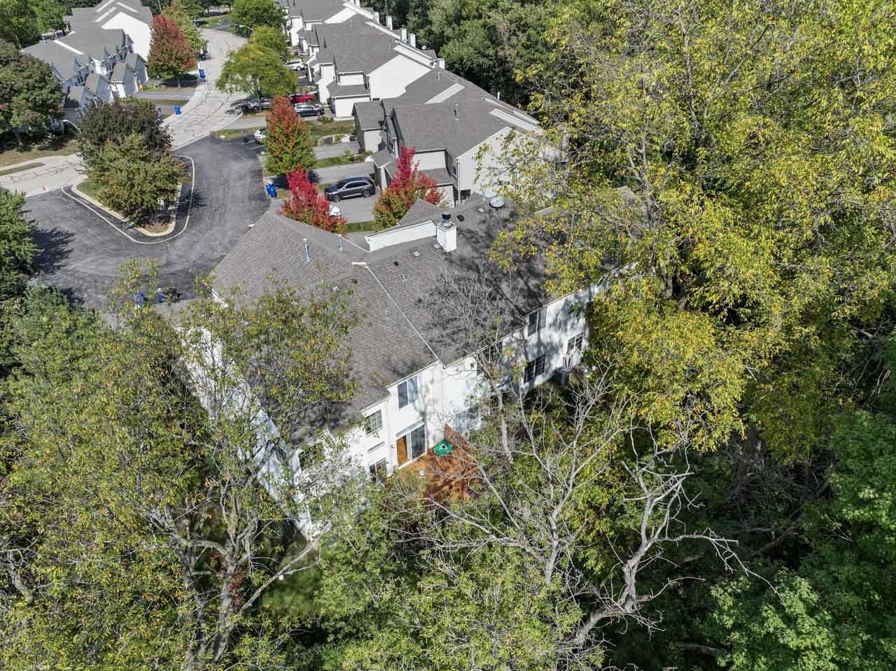 8045 Sierra Woods Lane, Carpentersville, IL 60110