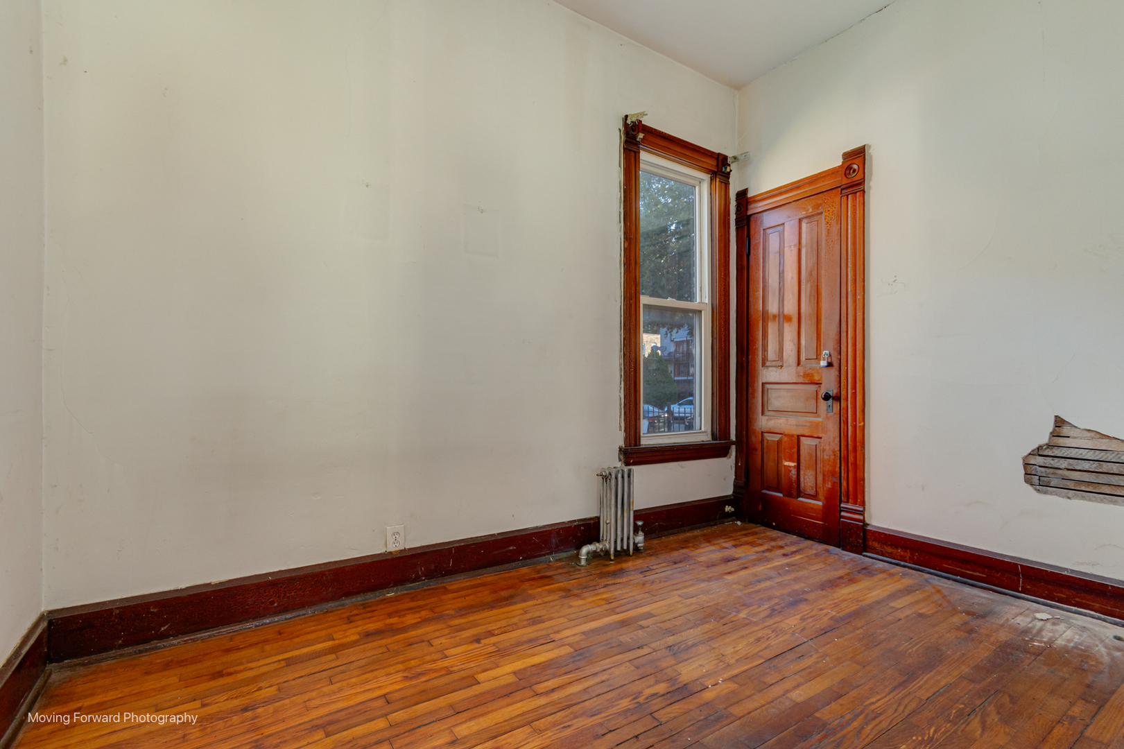 8852 S Wallace Street, Chicago, IL 60620