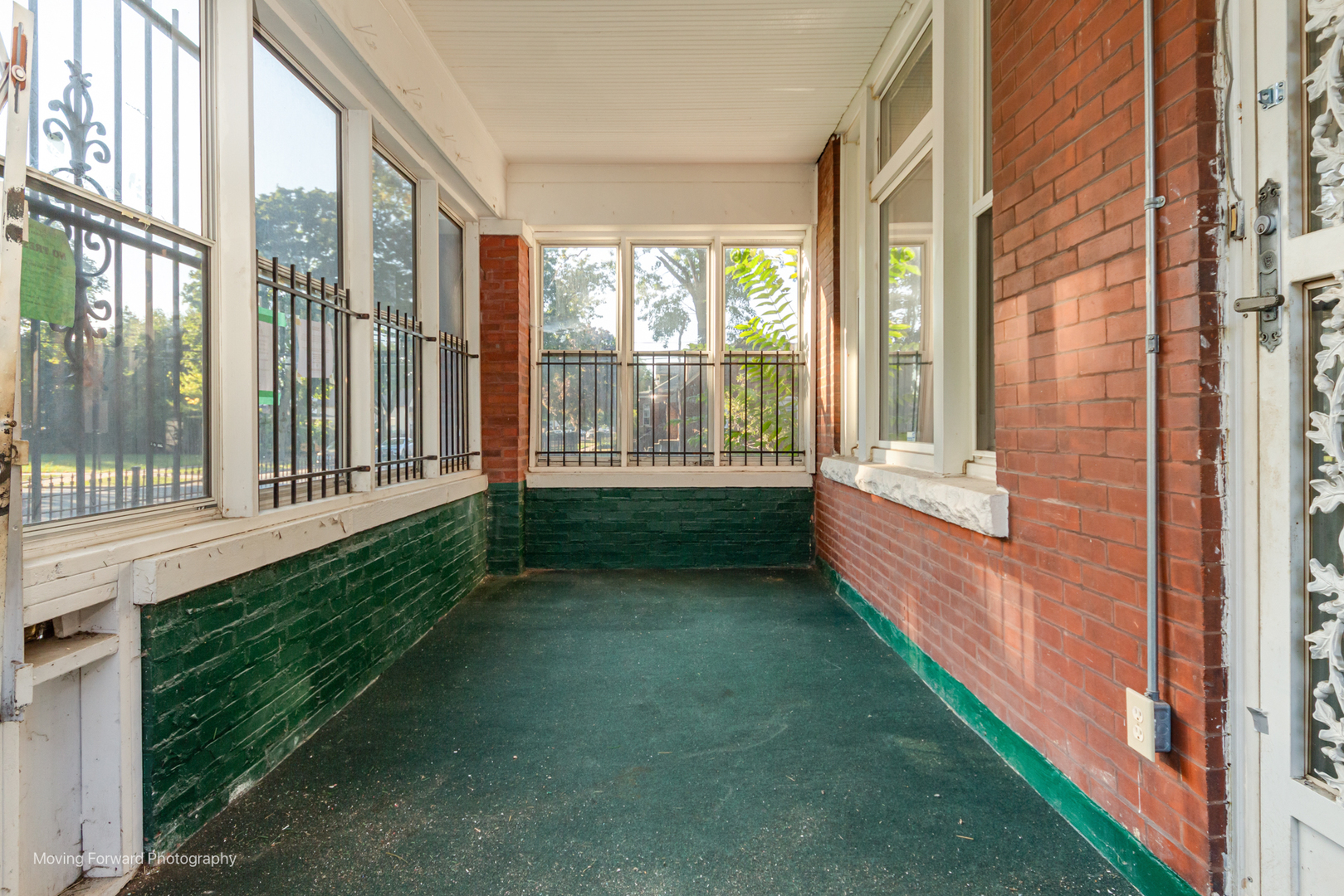 8852 S Wallace Street, Chicago, IL 60620