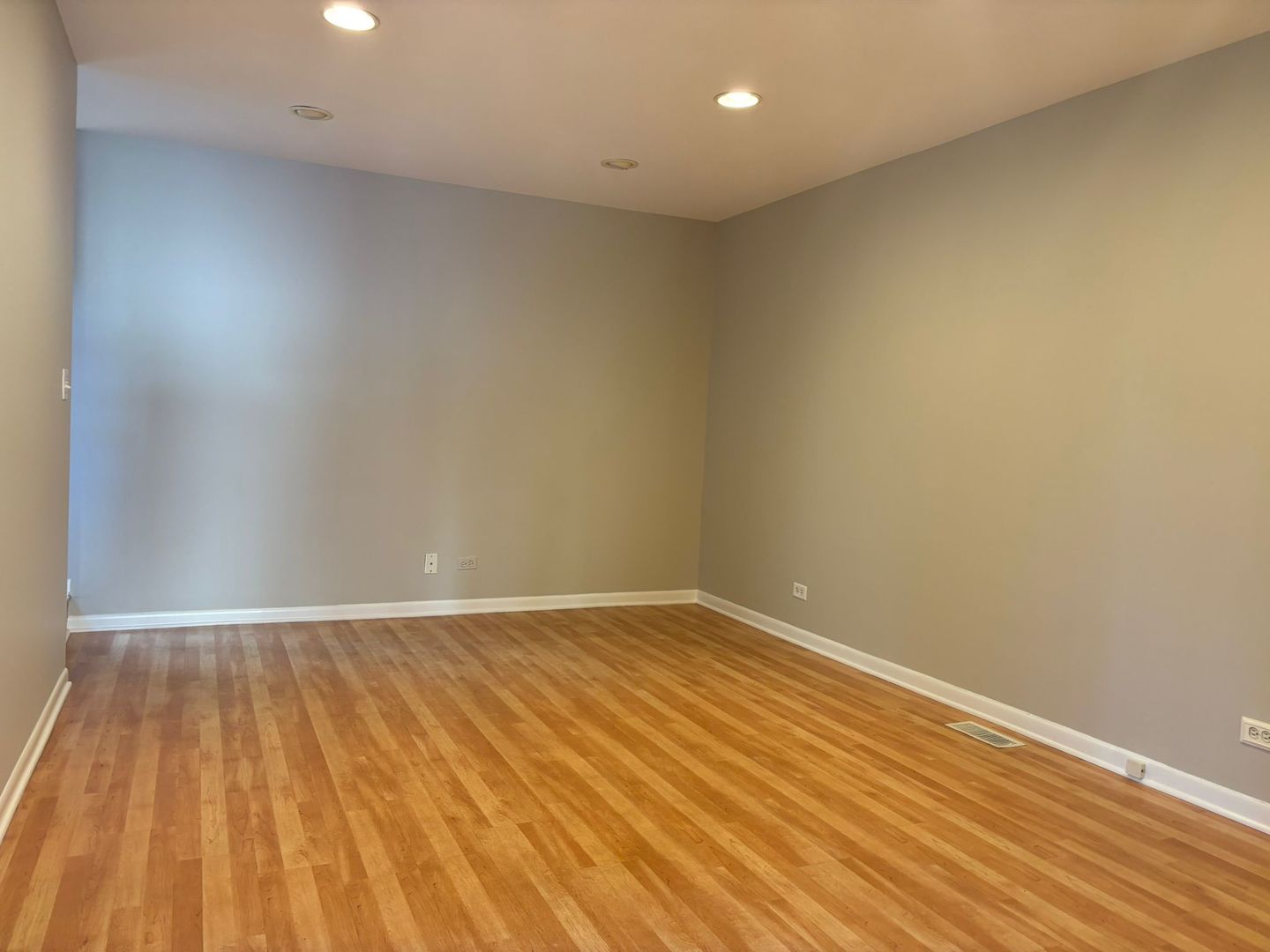 625 Pheasant Lane #625, Deerfield, IL 60015