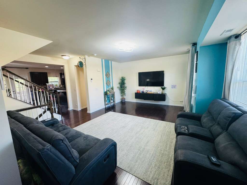 3473 Bradbury Circle #3473, Aurora, IL 60504