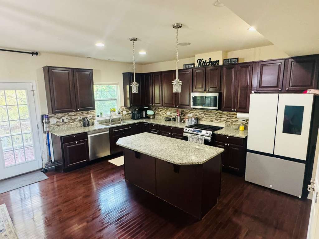 3473 Bradbury Circle #3473, Aurora, IL 60504