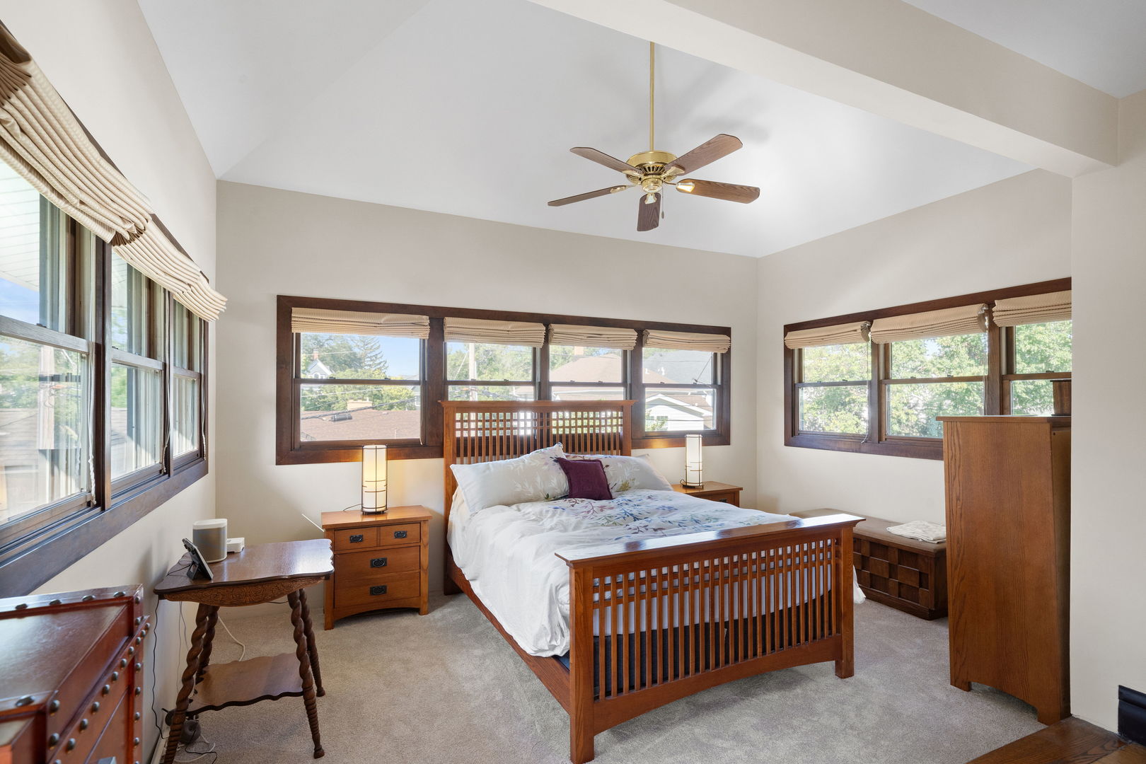 215 E Elm Avenue, La Grange, IL 60525