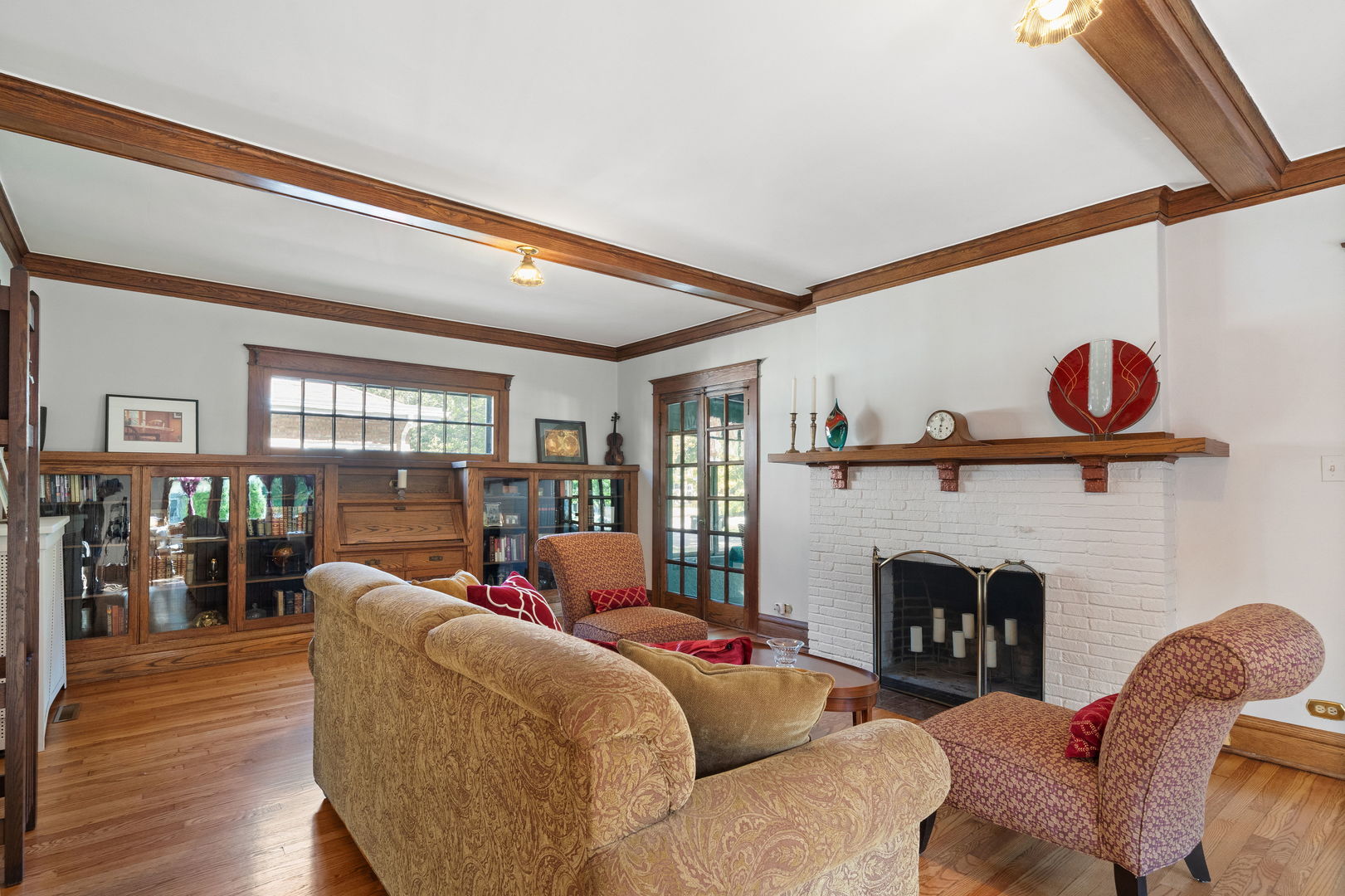 215 E Elm Avenue, La Grange, IL 60525