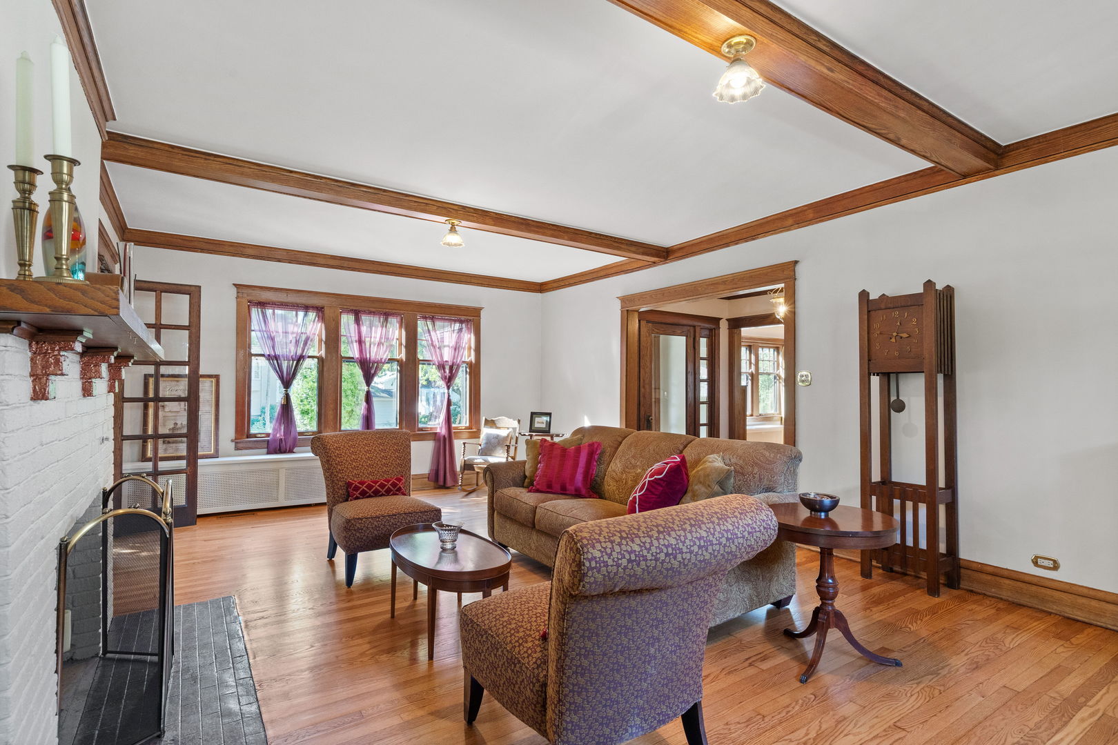 215 E Elm Avenue, La Grange, IL 60525