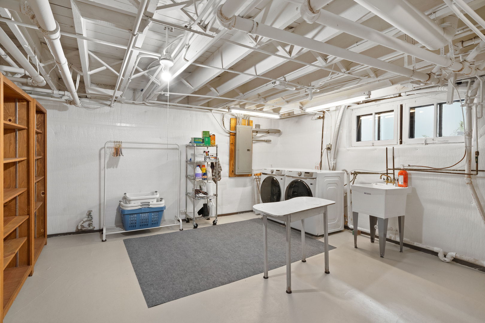 215 E Elm Avenue, La Grange, IL 60525