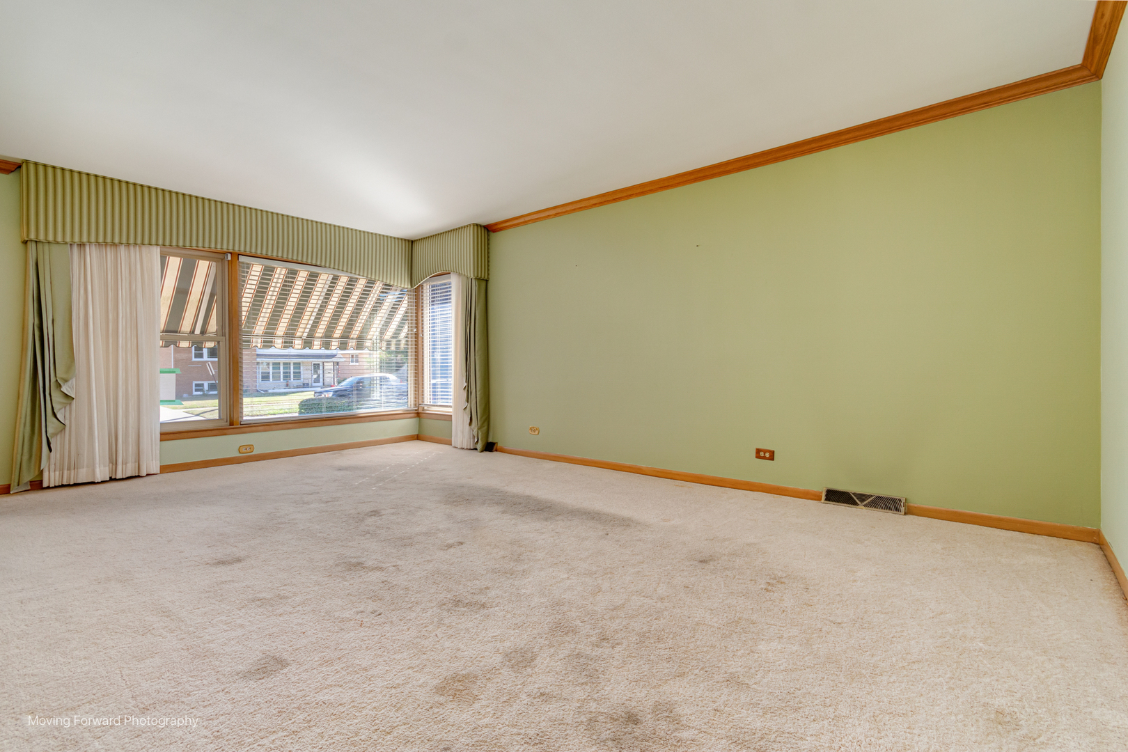9520 S Kenton Avenue, Oak Lawn, IL 60453