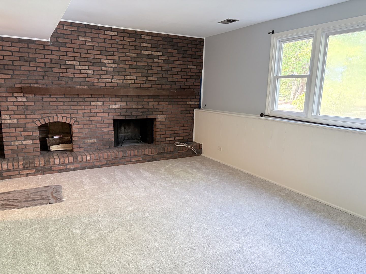 97 N Walnut Lane, Schaumburg, IL 60194