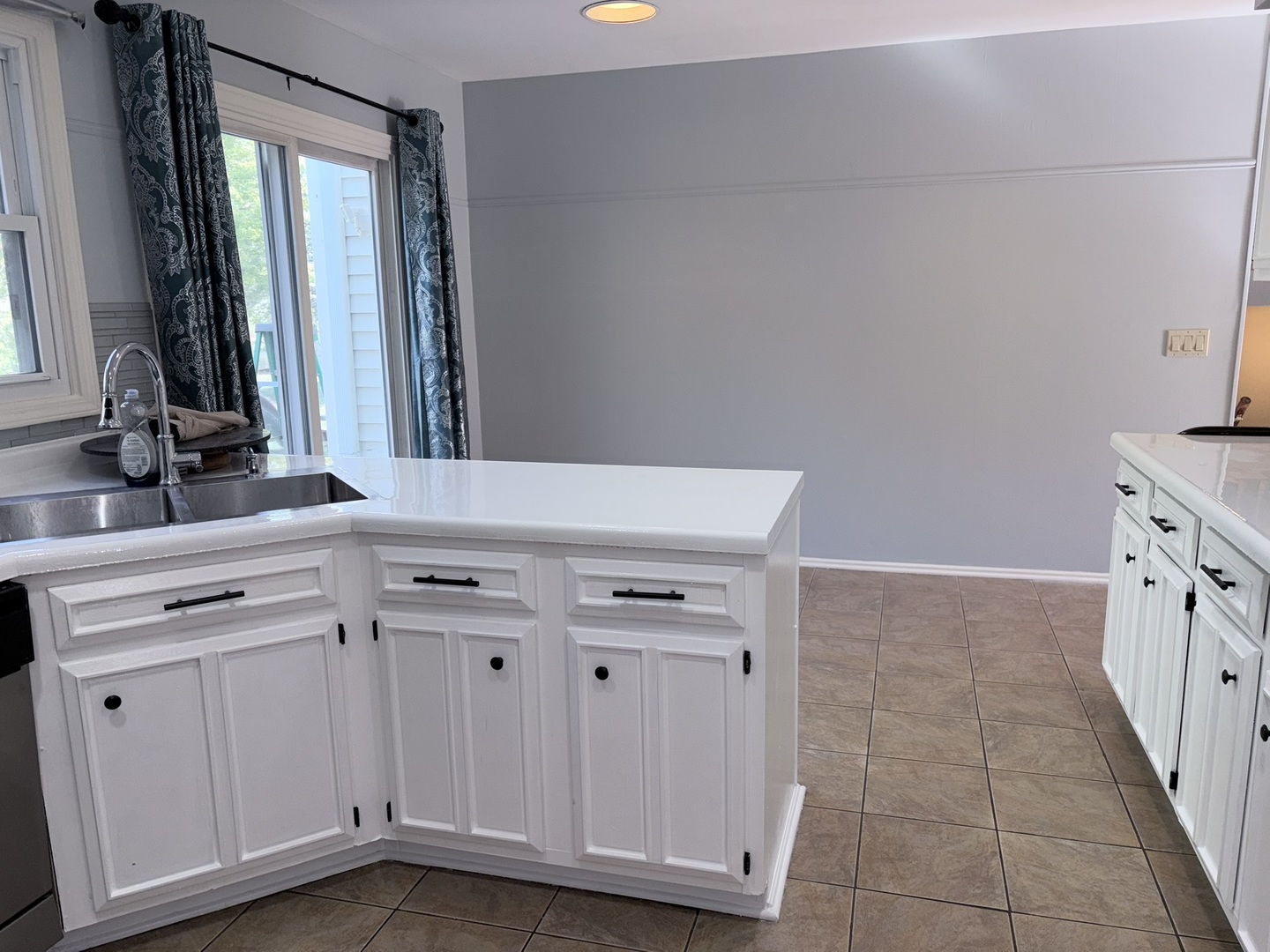 97 N Walnut Lane, Schaumburg, IL 60194