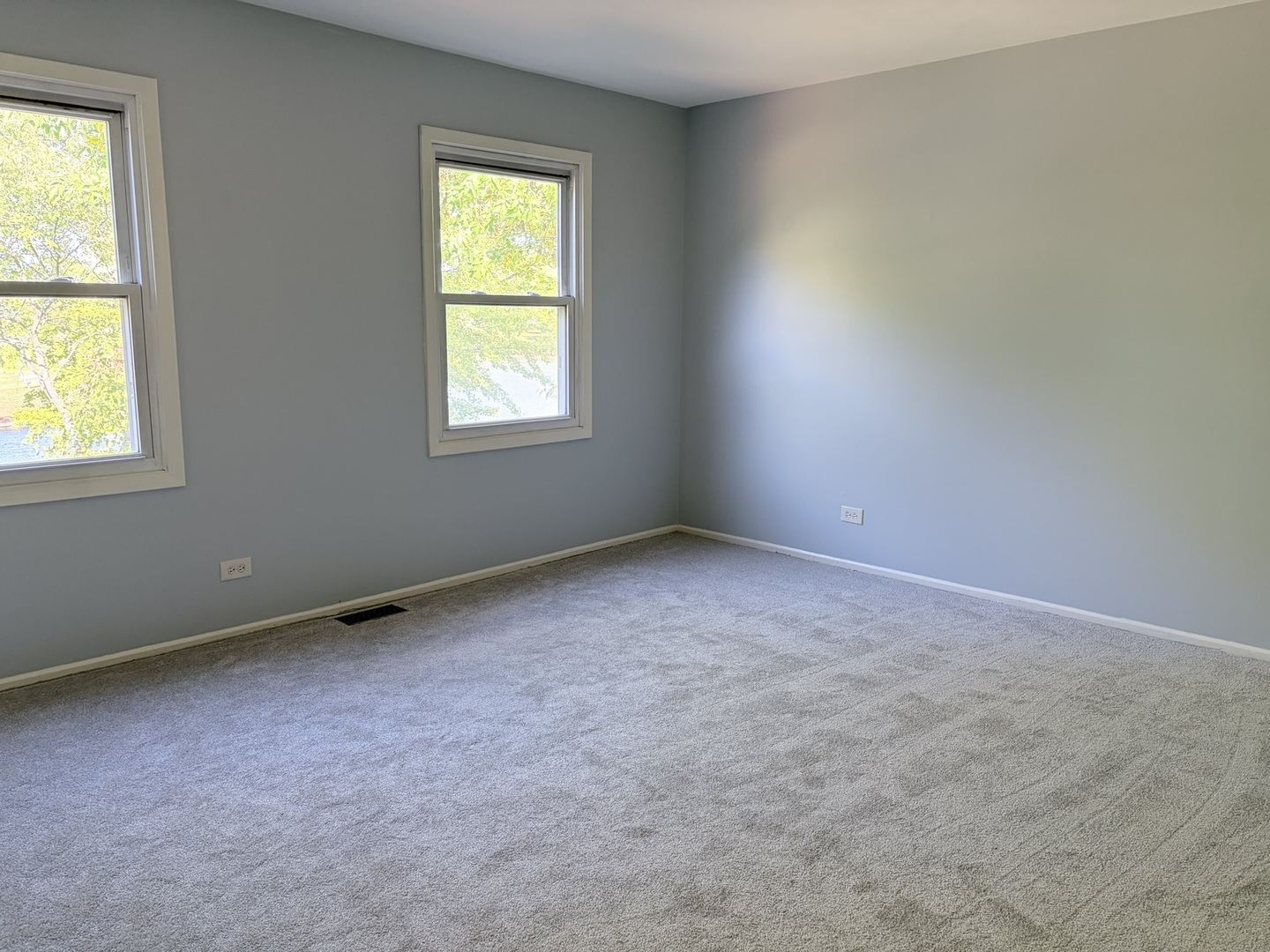 97 N Walnut Lane, Schaumburg, IL 60194