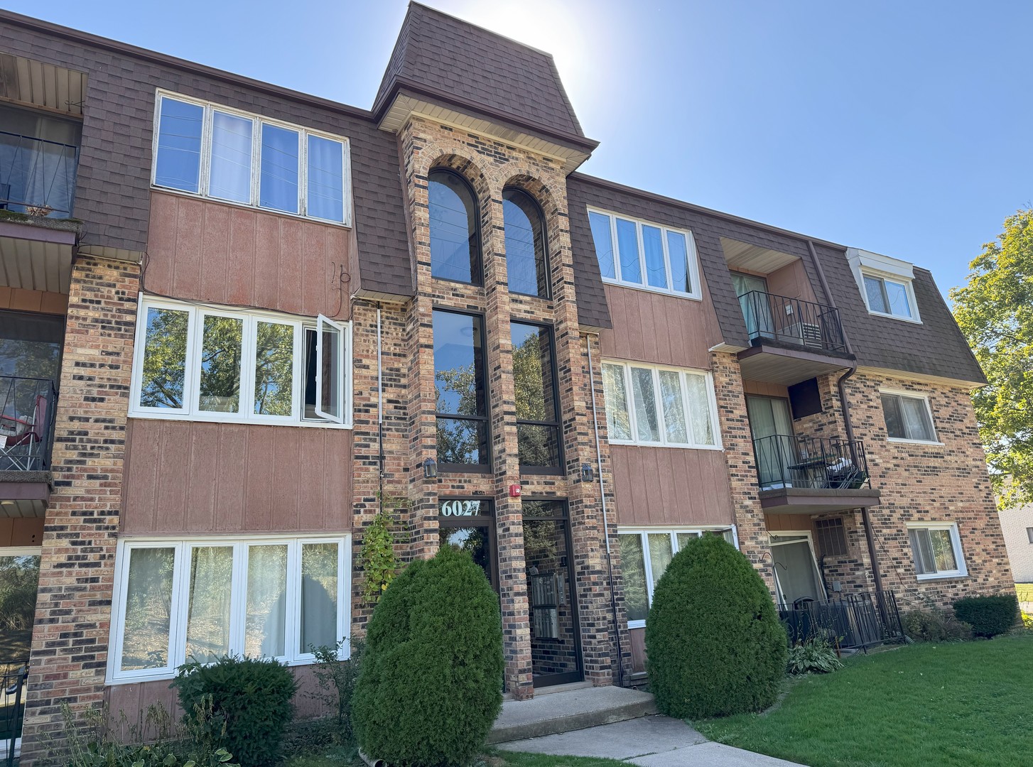 6027 103rd Street #1A, Chicago Ridge, IL 60415