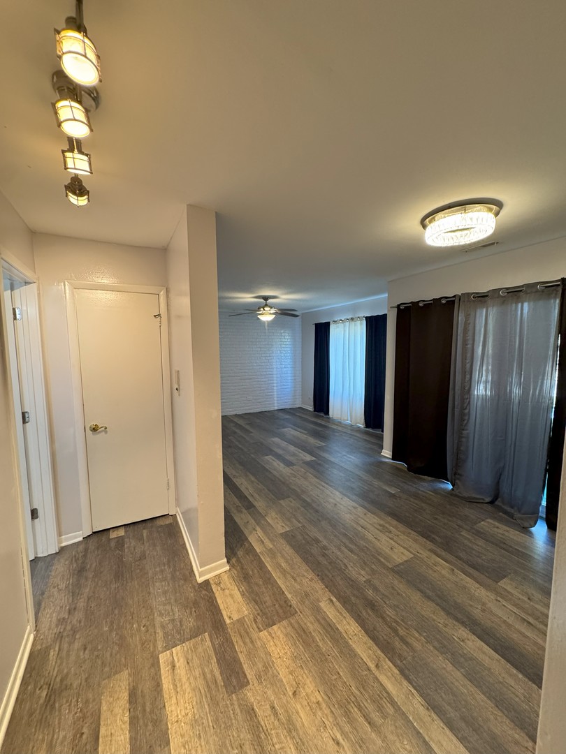 6027 103rd Street #1A, Chicago Ridge, IL 60415