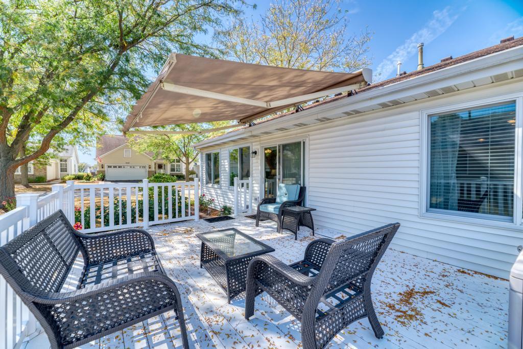 21649 W Larch Drive, Plainfield, IL 60544