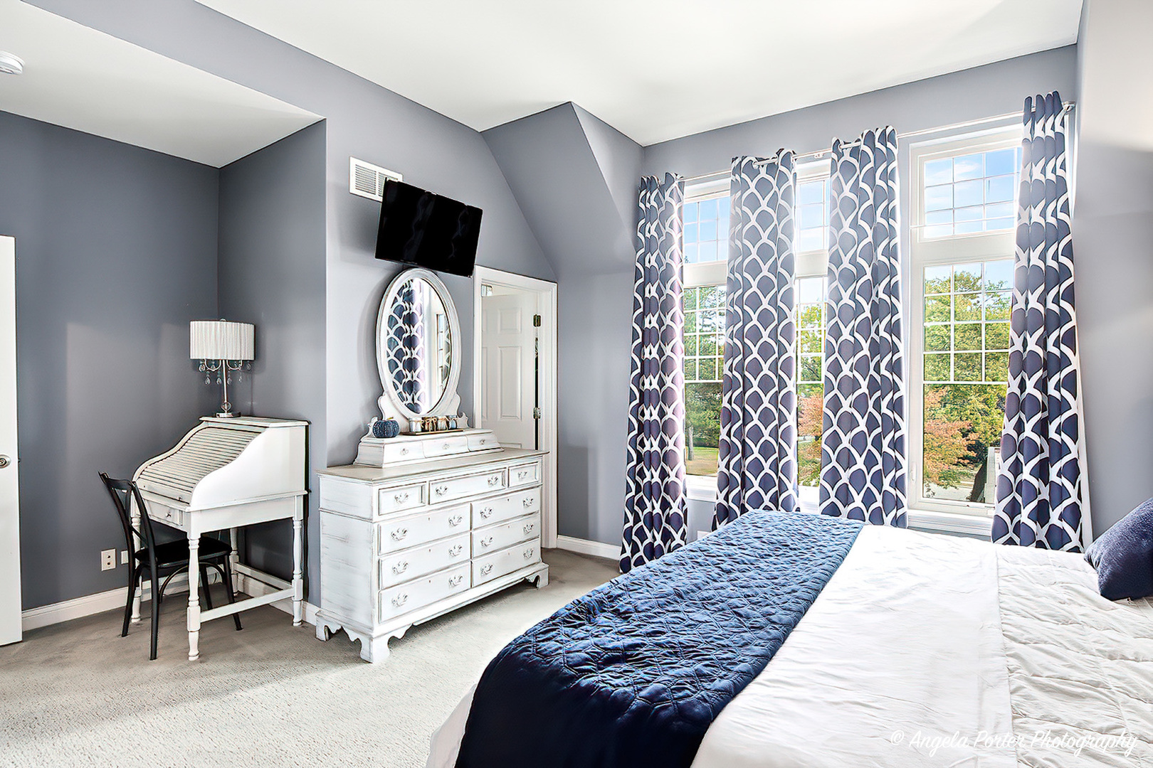 619 Parkside Court, Libertyville, IL 60048