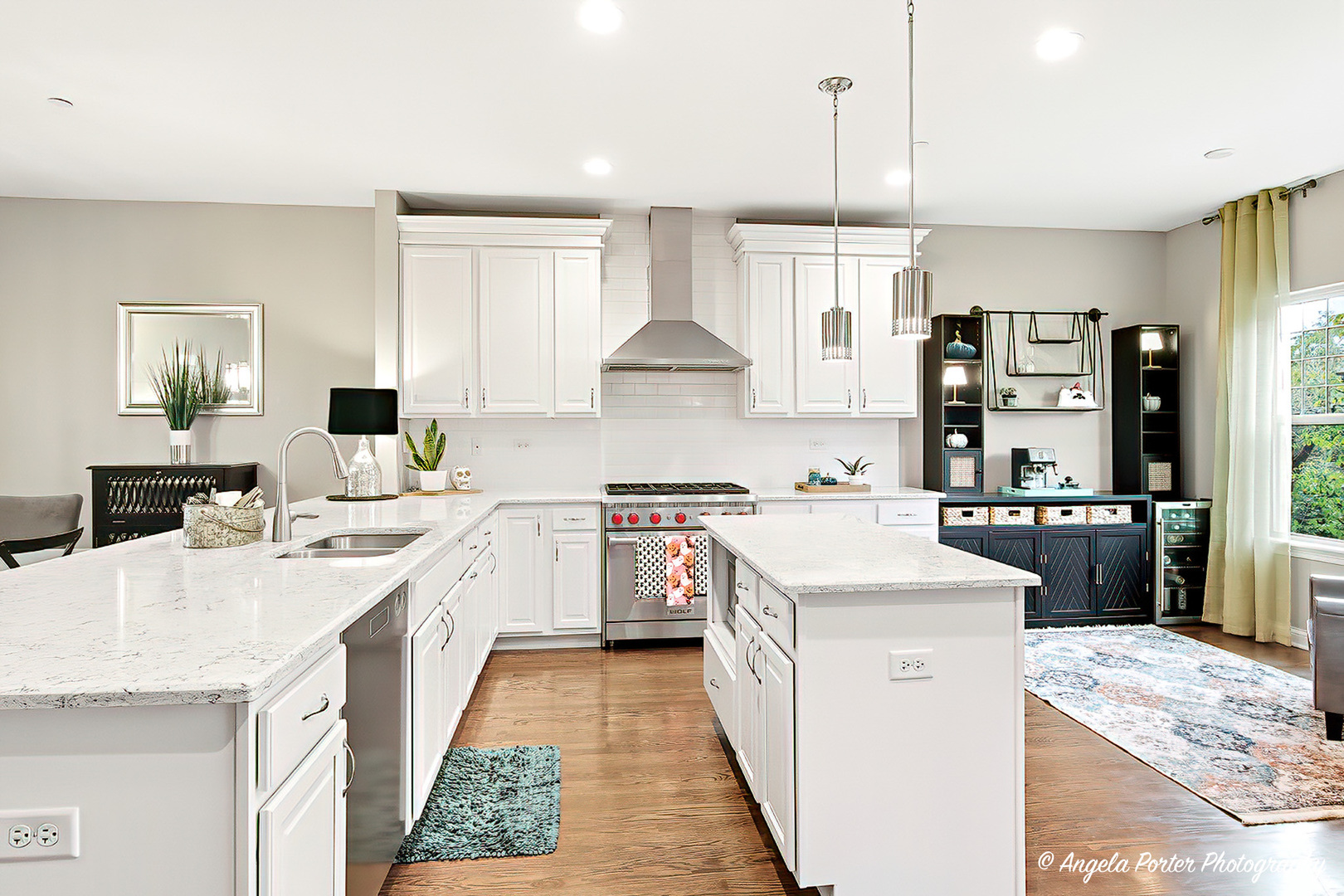 619 Parkside Court, Libertyville, IL 60048