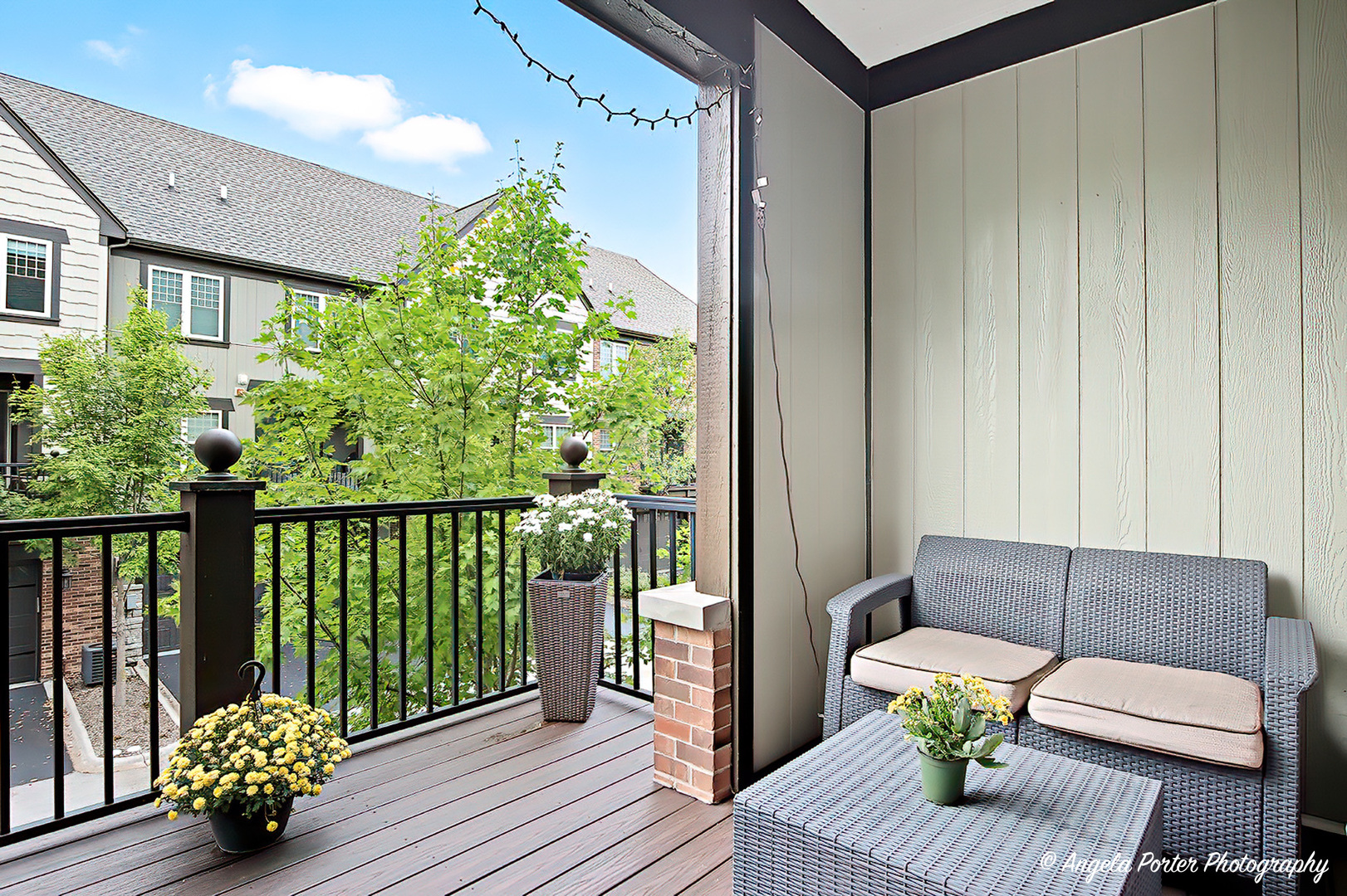 619 Parkside Court, Libertyville, IL 60048