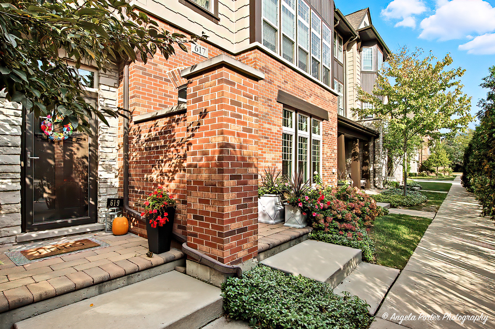 619 Parkside Court, Libertyville, IL 60048