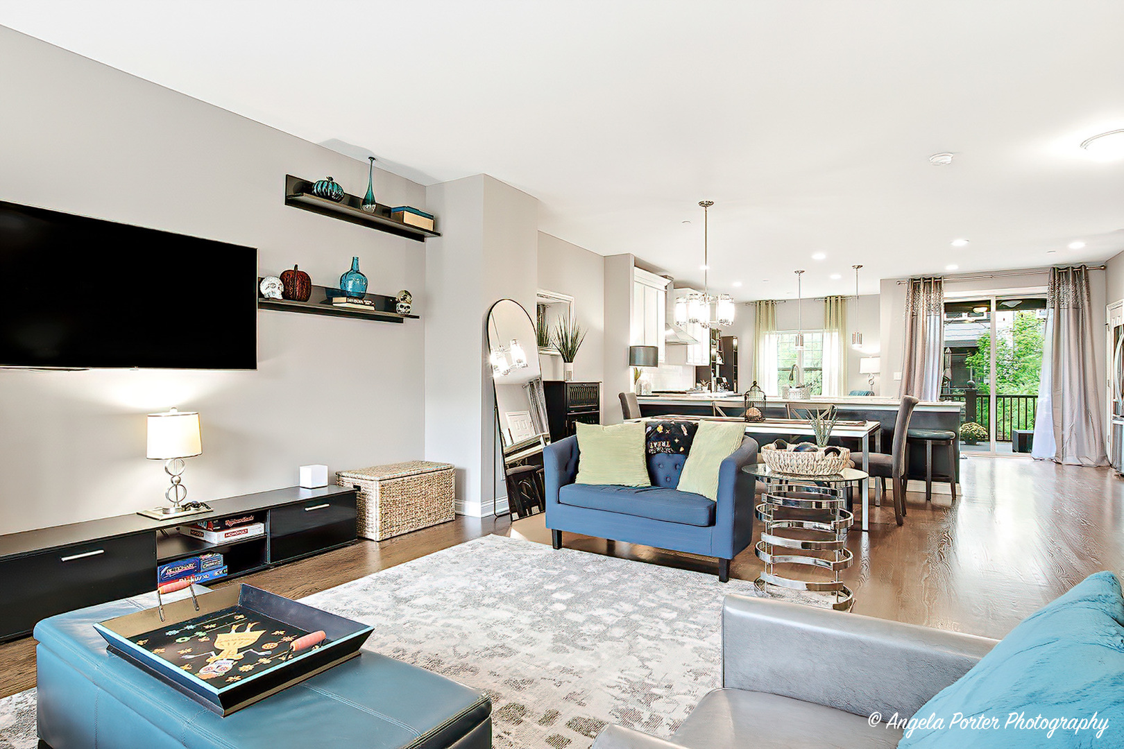 619 Parkside Court, Libertyville, IL 60048