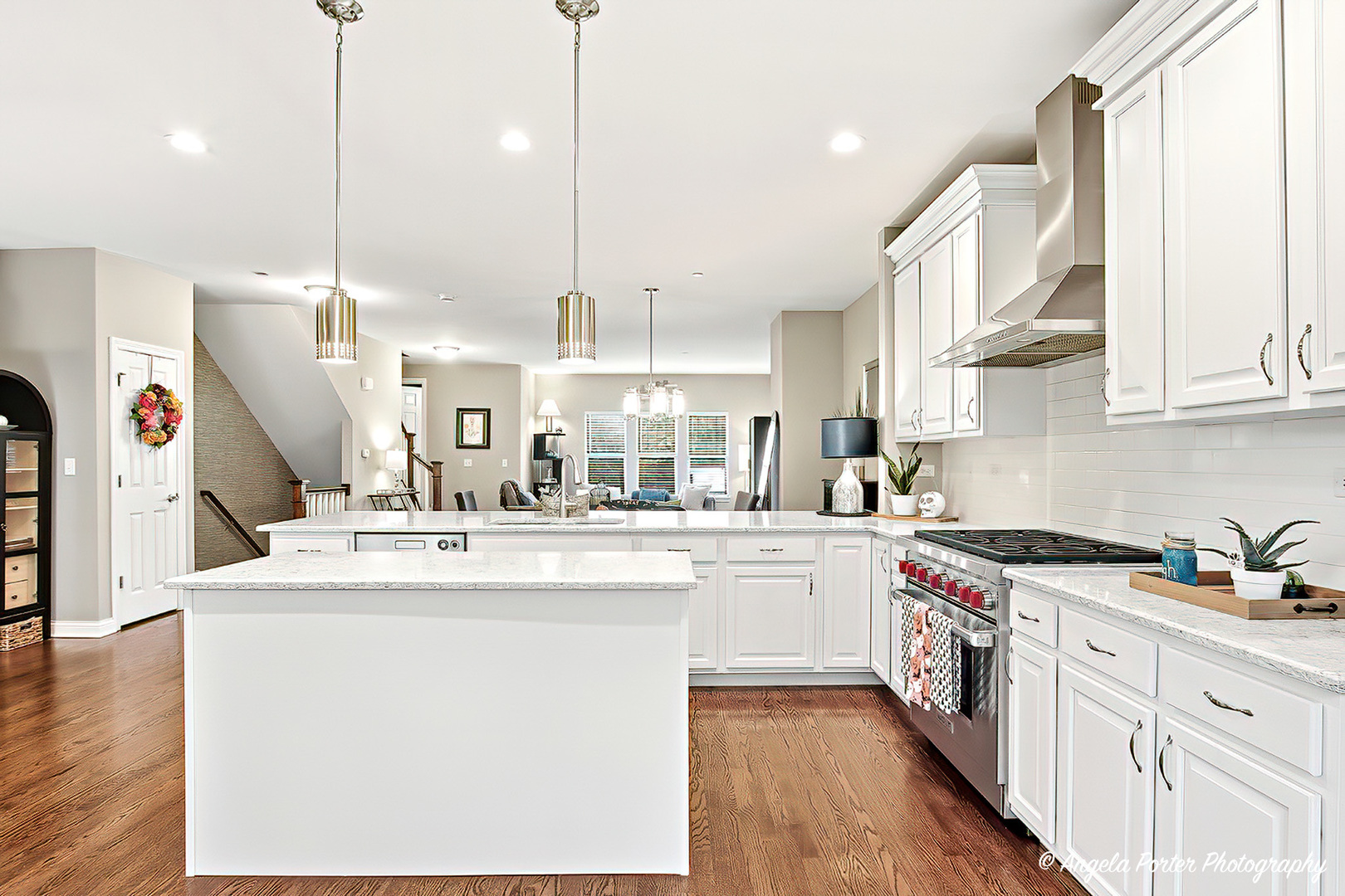 619 Parkside Court, Libertyville, IL 60048