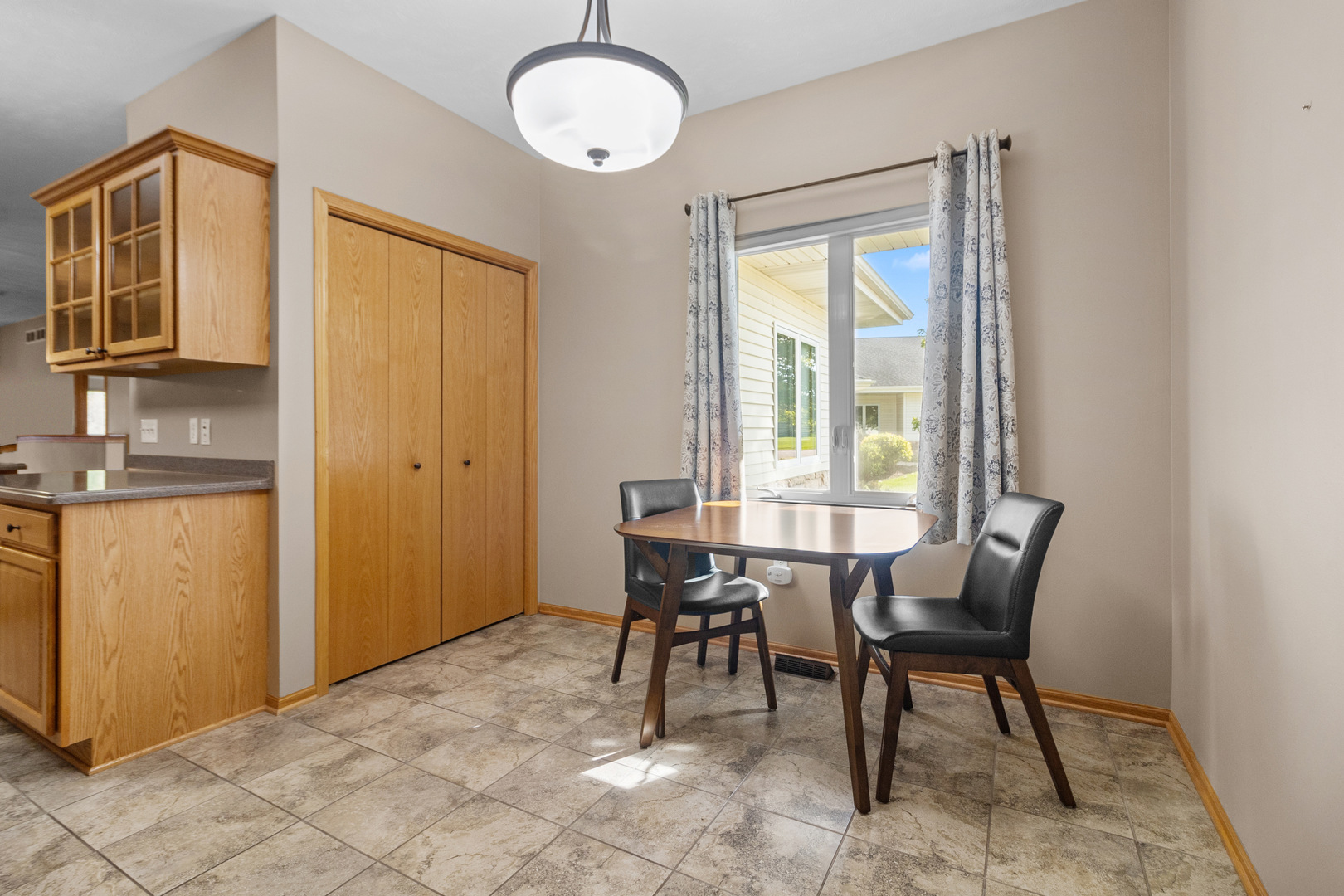 229 Creekside Place, Delavan, WI 53115