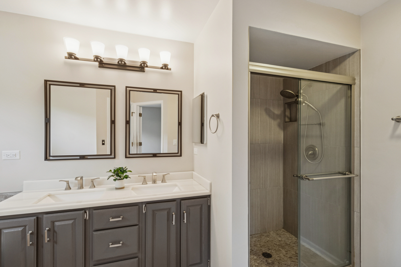 341 Fairway View Drive, Algonquin, IL 60102