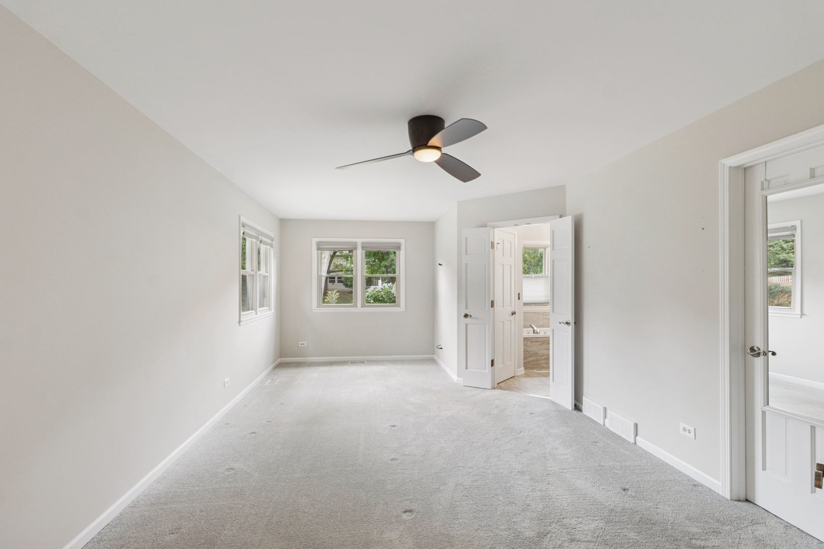 341 Fairway View Drive, Algonquin, IL 60102