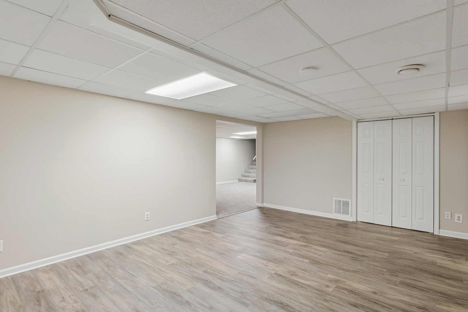 341 Fairway View Drive, Algonquin, IL 60102