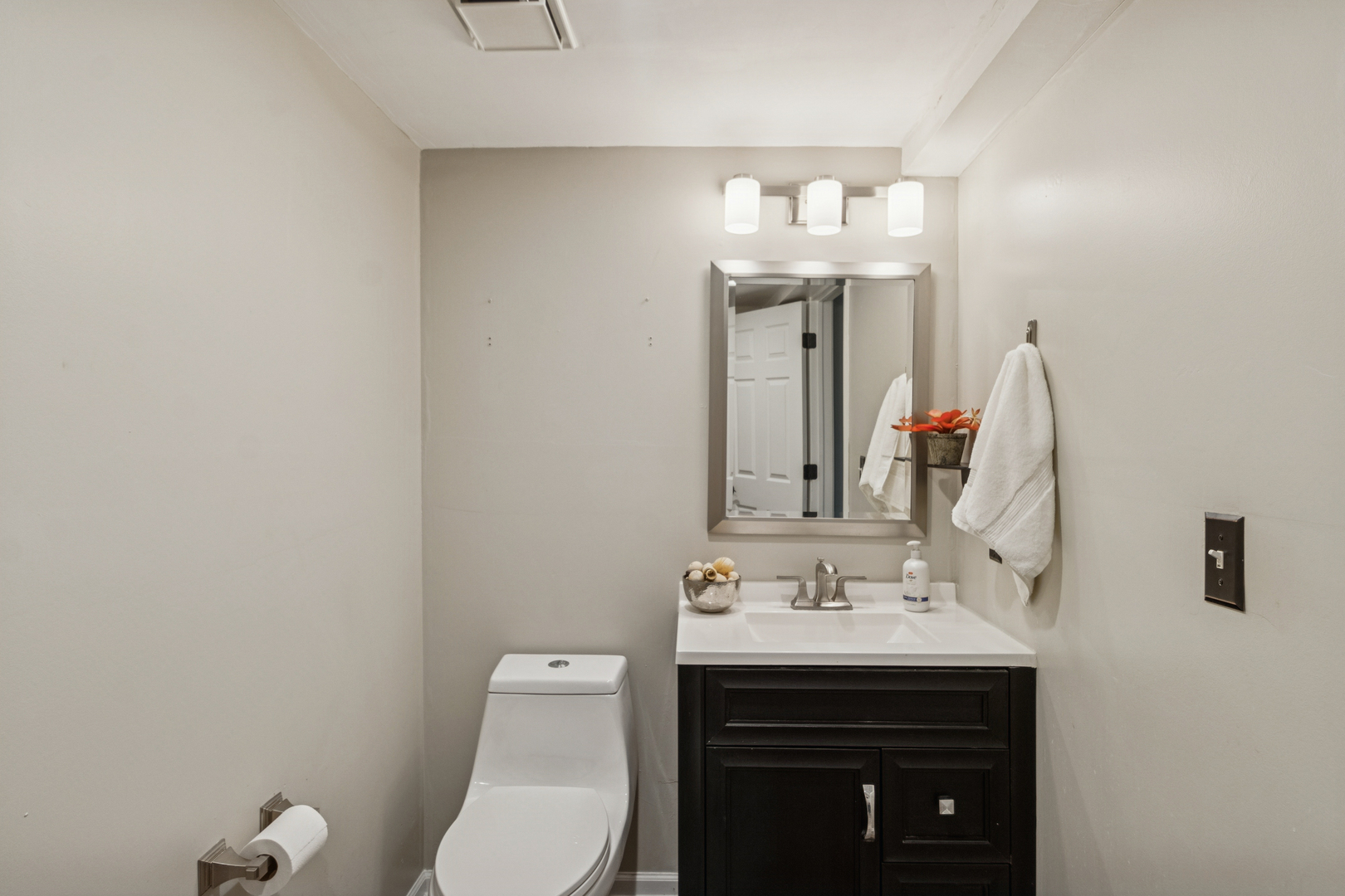 341 Fairway View Drive, Algonquin, IL 60102