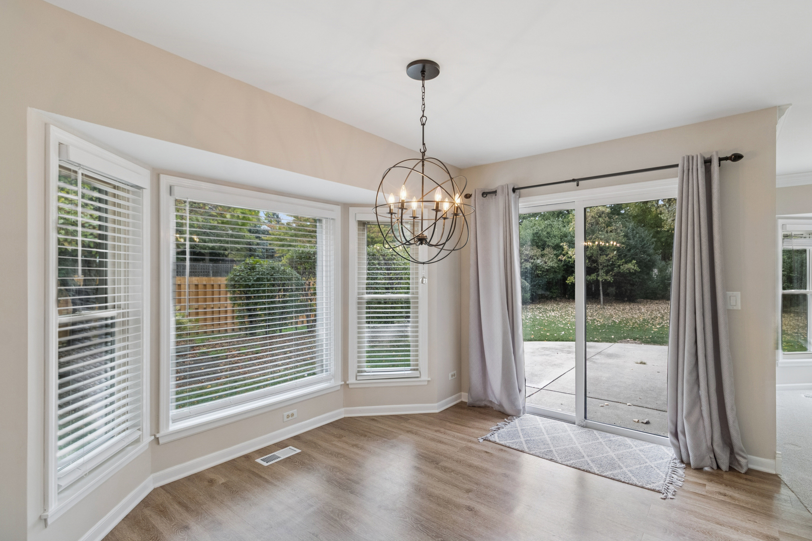 341 Fairway View Drive, Algonquin, IL 60102