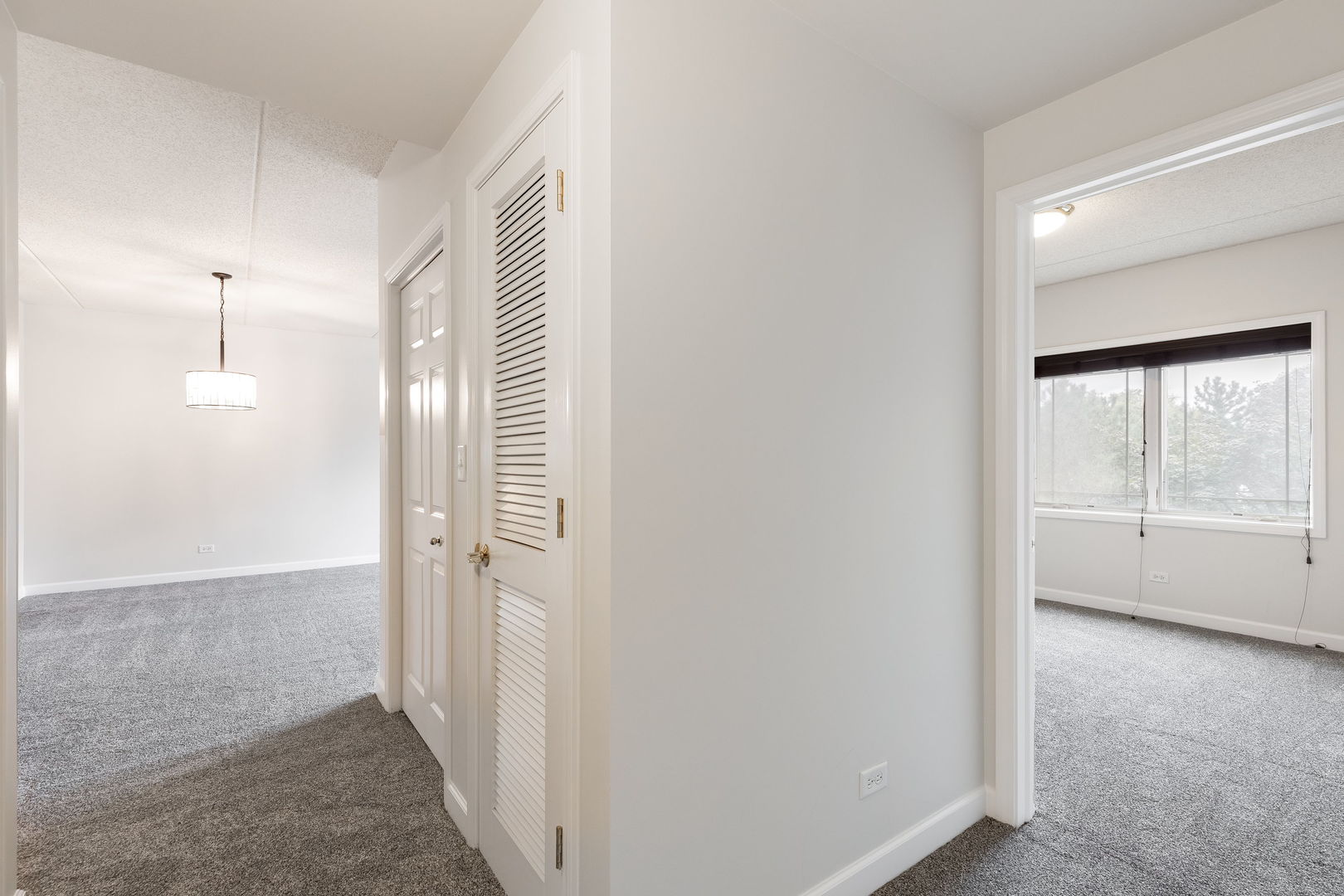 77 N Wolf Road #206, Northlake, IL 60164