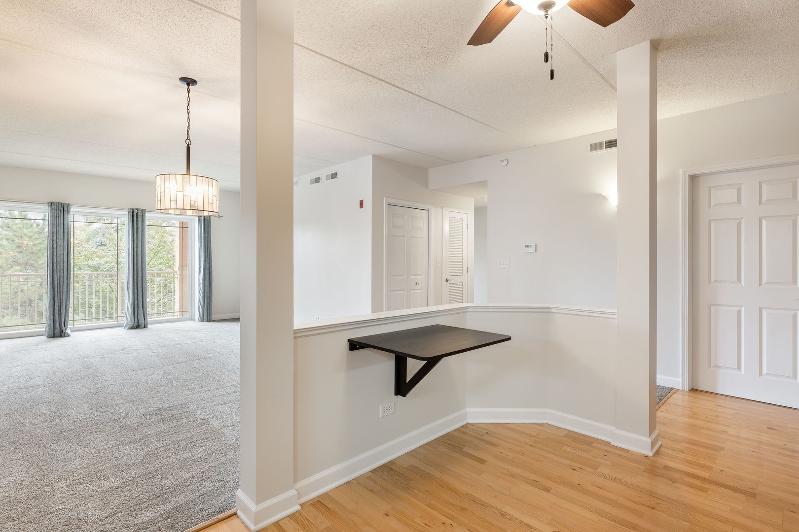 77 N Wolf Road #206, Northlake, IL 60164