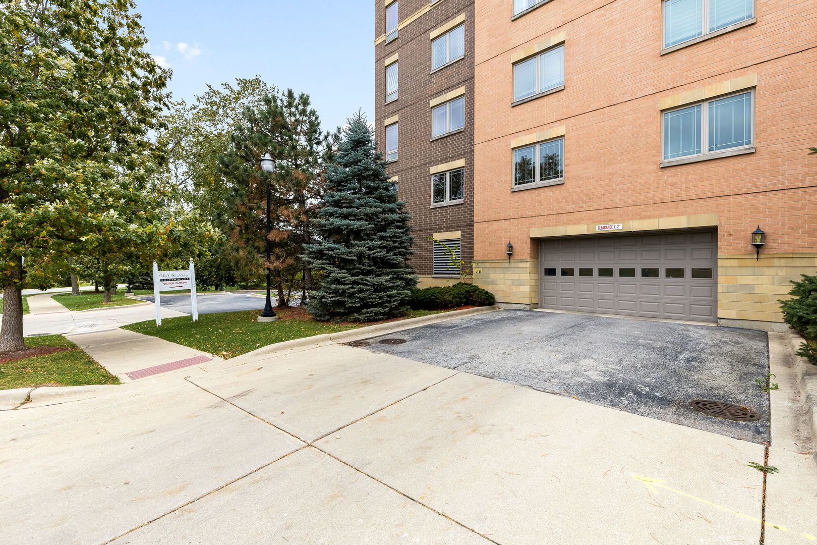 77 N Wolf Road #206, Northlake, IL 60164